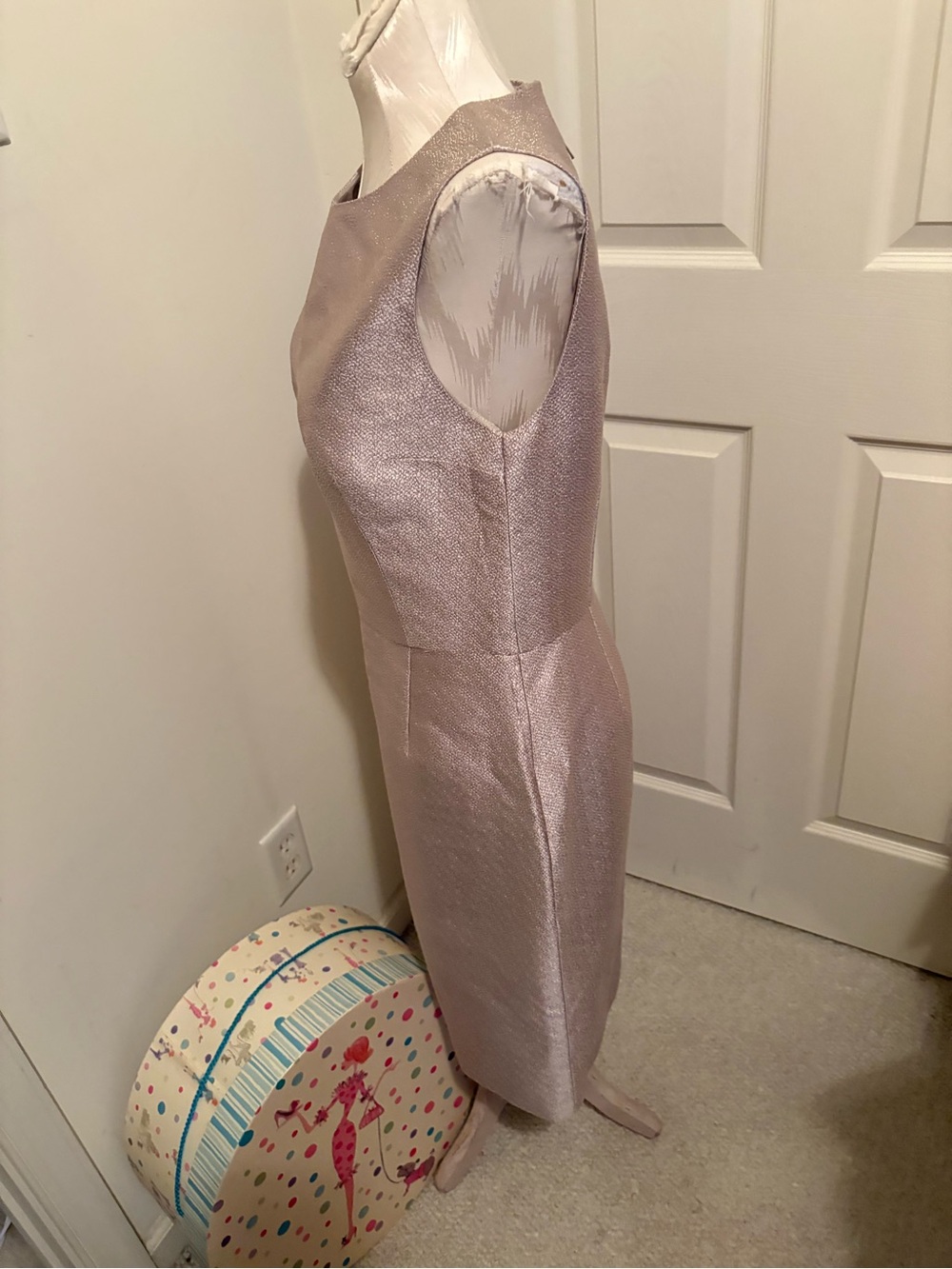 J. Mendel Shimmering Light champagne  glitter Sheath Dress size 10 $910 - Picture 6 of 10